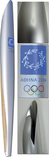 Offizielle Olympiafackel von den Olympischen Spielen von Athen 2004. 28.Olympische Sommerspiele. Lnge 68 cm. In original Verpackung.