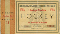 12. August, Hockey, Hockey-Stadion. 10,5x6cm.