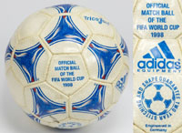 Original Adidas Ball "Trikolore". Offizieller Match Ball der FIFA - Fuball - Weltmeisetrschaft 1998 in Frankreich.