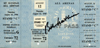 Eintrittskarte von den Olympischen Spiele 1948 in London "Day Pass" (Tagesticket) fr alle Veranstaltungen am 12.8.. Mit original Signatur von Bob Matthias (1930-2006), 2facher Zehnkampf-Olympiasieger 1948 + 1952 (USA). 19x9 cm.<br>-- Schtzpreis: 50,00 