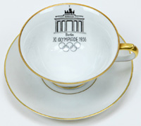 Olympic Games Berlin 1936. Coffee Cup with saucer<br>-- Estimate: 125,00  --