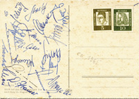 Postkarte vom 4.11.1964 von dem ersten Lnderspiel von Helmut Schn am 4.11.1964 in Berlin Deutschland v Schweden (1:1). Mit  ca. 18 Signaturen der Nationalmannschaft, 14,5x10 cm.