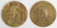 Offizielle Teilnehmermedaille fr die Olympischen Sommerspiele von Berlin 1936 (v. Otto Placek). Bronzegu brauner Patina. 7 cm.