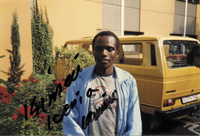 (1966-2010) Farbfoto mit Signatur von Kipkemboi Kimeli (KEN). Bronzemedaille bei den Olympischen Spielen 1988 ber 10.000 m, 15x10 cm.