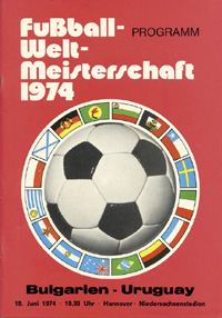 Programmheft Fuball-Weltmeisterschaft 1974. Bulgarien - Uruguay am 19.6. in Hannover.