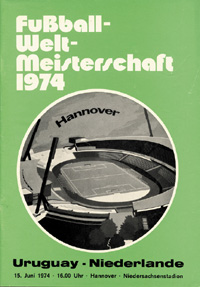 Programmheft Fuball-Weltmeisterschaft 1974. Uruguay - Niederlande am 15.6. in Hannover. --Grne Version.