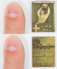 World Cup 1954 official rare visitors pin for VIP<br>-- Stima di prezzo: 125,00  --