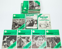 43 verschiedene Ausgaben "Eintracht aktuell" von 1976 - 1985.<br>-- Schtzpreis: 100,00  --