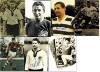 (1929-2003) 15 verschiedene Reprosfotos mit original Signatur von Helmut Rahn "Fuball - Weltmeister 1954; RWE Essen), je 30x20,5 cm.<br>-- Schtzpreis: 100,00  --