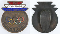 IXe Olympiade Amsterdam 1928: Concurrent. Bronze, farbig emailliert. 3,7x3,1 cm. Wunderbares Knopfloch-Abzeichen!.<br>-- Schtzpreis: 280,00  --