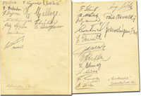 Blancobeleg auf der Vor- und Rckseite signiert ca. 1932. 14 original Signaturen von Eintracht Frankfurt u.a. Hugo Mantel (1907-1942; 5 Lnderspiele); H.Stubb (1906-1973, DFB LS); Gramlich (DFB); August Mbs (1908-1942), Oswald (1902-1983), Karl Ehmer (190