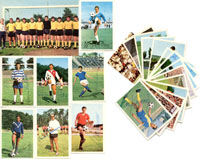 22 verschiedene Sammelbilder von Bergmann (18x Fuball 1967/68, 1x Bundesliga 68/69; 1x Sportbild 68; 2x Tore, Punkte Meisterschaft 69/70) mit Originalsignaturen der Spieler, 6,5x9,5cm, 10,5x7,5 und 14,5x10,5 Karton.