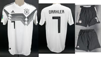 Original match worn DFB Spielertrikot und Hose mit der Rckennummer 7. Getragen von Julian Draxler im Qualifikationsspiel zur Fuball Europameisterschaft am 11.06.2019 gegen Estland. Deutschland - Estland 8:0. Draxler ist Fuball-Weltmeister 2014. Status:A