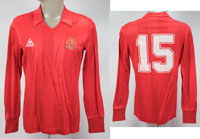 Original match worn Spielertrikot von Spanien mit der Rckennummer 15. Getragen von Roberto Fernandez Bonillo in einem Qualifikationsspiel zur Fuball Weltmeisterschaft 1986. Status:ABC.