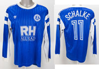 Original match worn Spielertrikot vom FC Schalke 04 mit der Rckennummer 11. Getragen von Radmilo Mihajlovic in einem Spiel der 2. Fuball Bundesliga in der Saison 1990/1991. Mihajlovic wechselte in der Winterpause zum FC Schalke und ist 6-facher Nationals