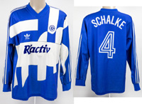 Original match worn Spielertrikot von Schalke 04 mit der Rckennummer 4. Getragen von Yves Eigenrauch in einem Spiel der Fuball Bunsdesliga in der Saison 1991/1992. Status:ABC.