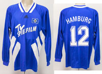 Original match worn Spielertrikot vom Hamburger SV mit der Rckennummer 12. Gem Vorbesitzer getragen von Sergio Zarate am 06.10.1994 im Spiel der Fuball Bundesliga gegen Werder Bremen. Werder - HSV 1:4. Seltenes Ausweich-Trikot. Status:AAB.