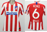 Original match worn Spielertrikot von Atletico Madrid mit der Rckennummer 6. Getragen von Koke am 11.12.2019 im Gruppenspiel der UEFA Champions League gegen Lokomotive Moskau. Atletico - Moskau 2:0. Koke ist 70-facher Nationalspieler von Spanien. Status:A