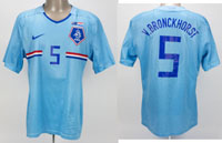 Original match worn Spielertrikot der Niederlande mit der Rckennummer 5. Getragen von Giovanni van Bronckhorst am 10.10.2009 im Freundschaftsspiel gegen Australien. Australien - Niederlande 0:0. van Bronkhorst ist Vize-Weltmeister 2010. Status:AAC.