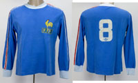 Original match worn Spielertrikot von Frankreich mit der Rckennummer 8. Getragen von Loic Amisse in einem Qulifikaionsspiel zur Fuball-Weltmeisrterschaft 1978 in Argentinien. Status:ABC (LIMIT - Mindestgebot 1.500.- ).